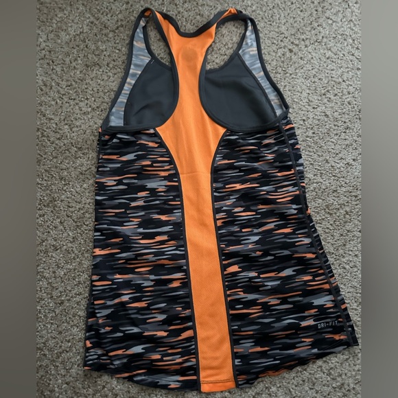 Nike Drifit Camo Tank - Picture 4 of 6